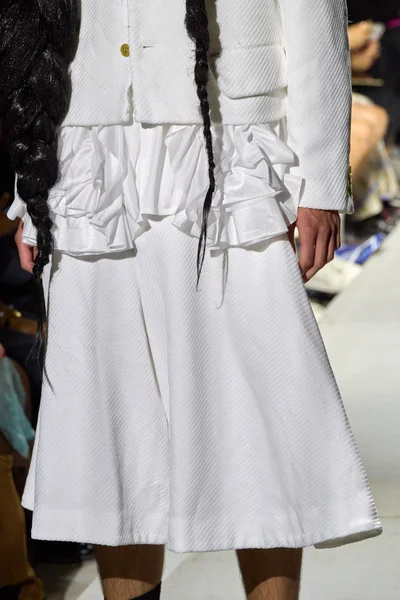 Look 77